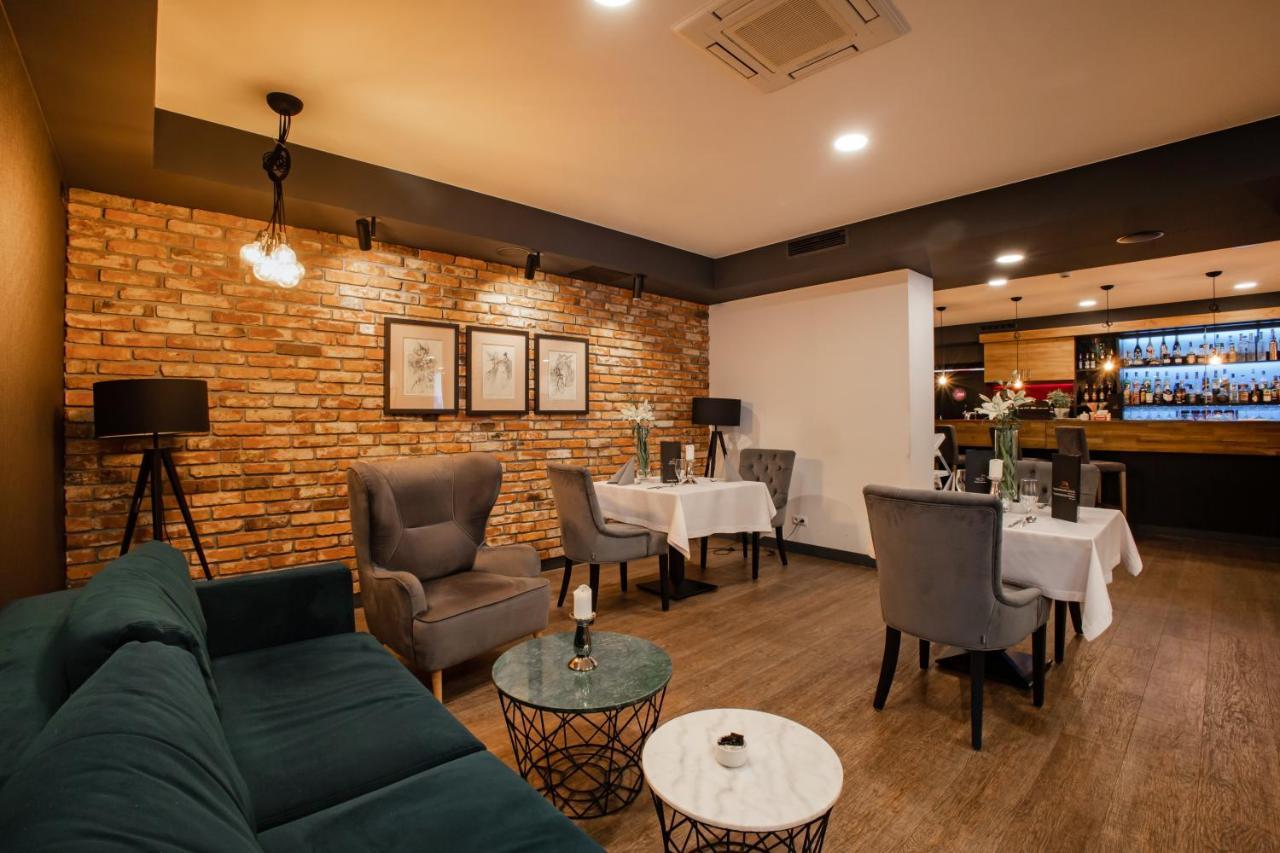 Scout Hotel